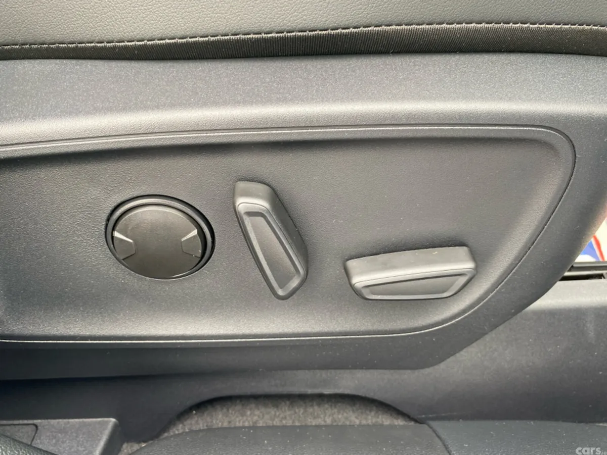 Ford Kuga SUV, Petrol Plug-in Hybrid, 2026, Blue