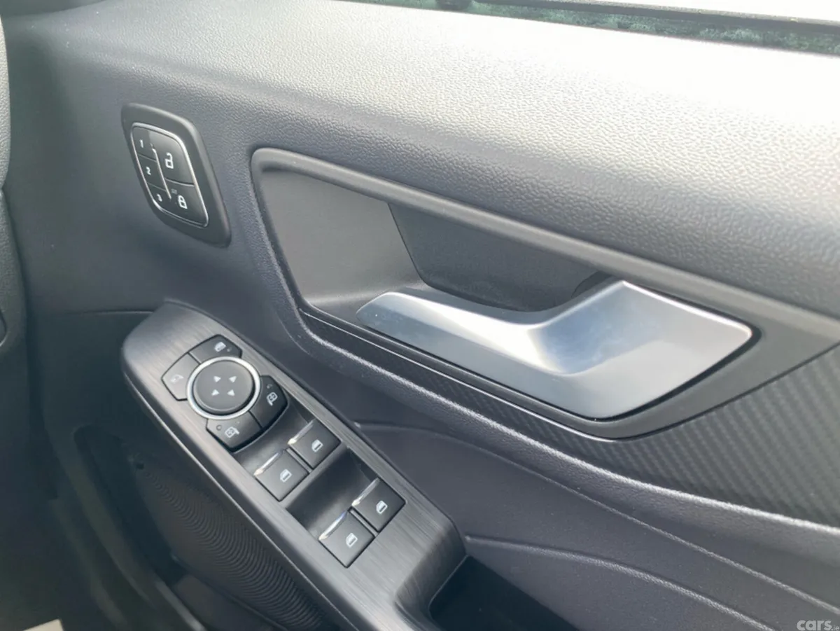 Ford Kuga SUV, Petrol Plug-in Hybrid, 2026, Blue