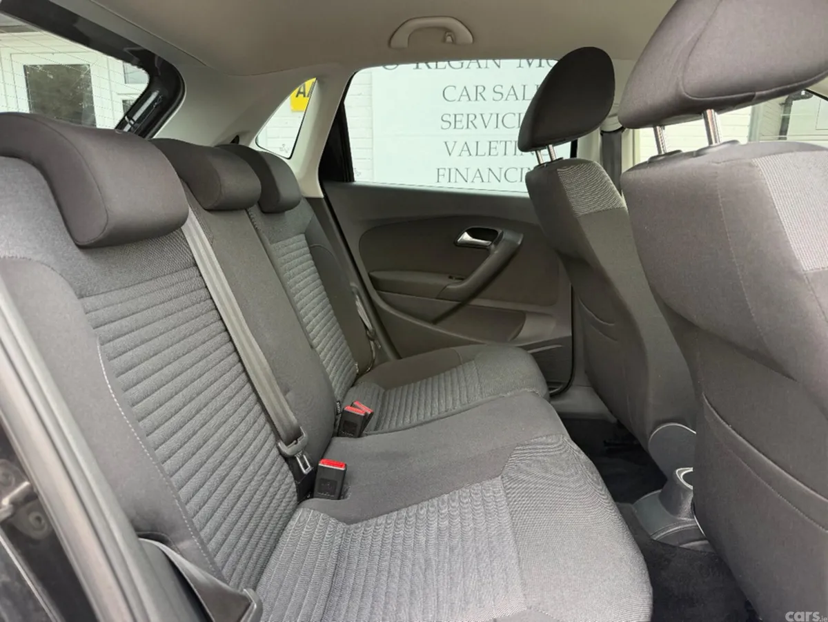 Volkswagen Polo Hatchback, Petrol, 2013, Black