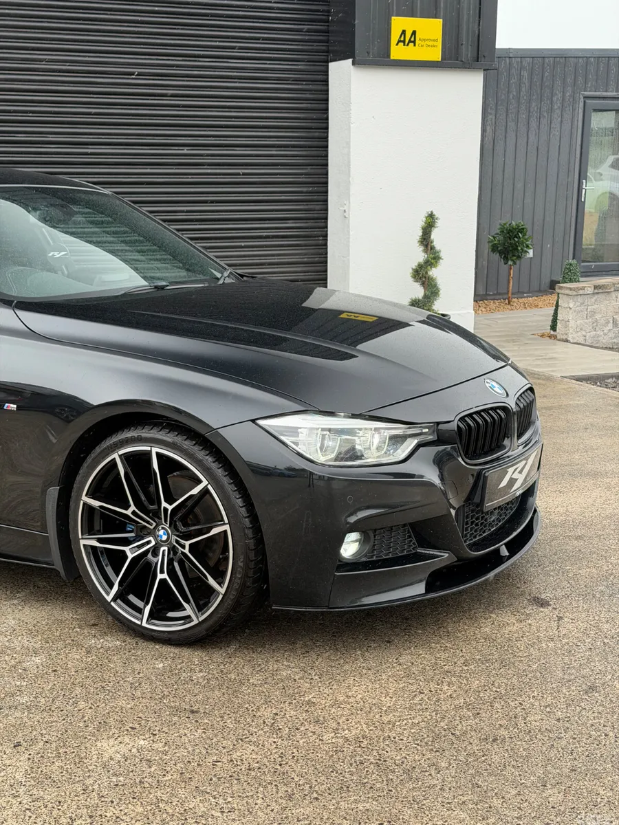 BMW 3-Series Saloon, Diesel, 2019, Black