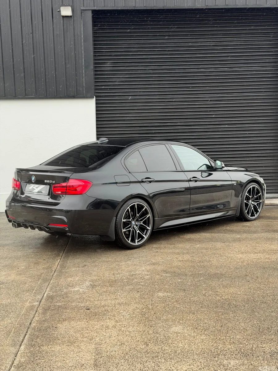 BMW 3-Series Saloon, Diesel, 2019, Black
