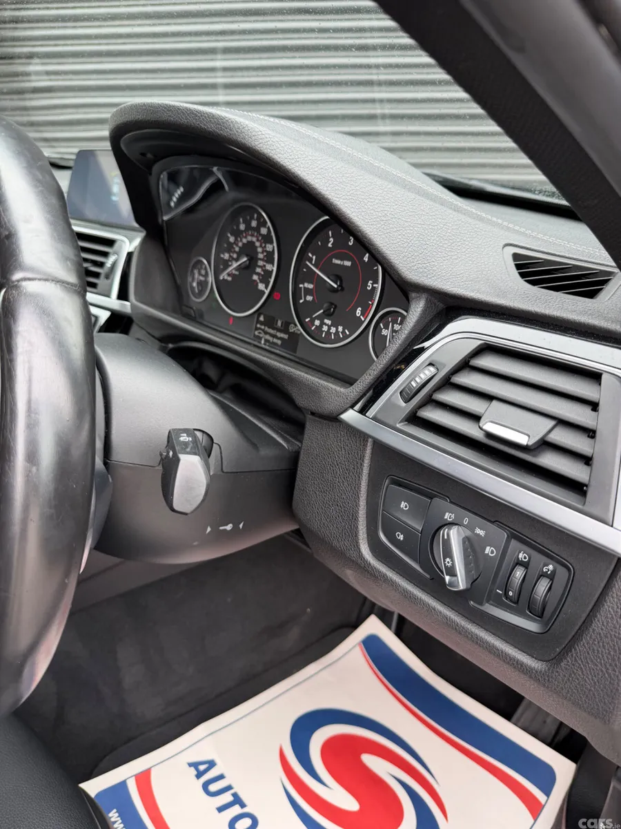 BMW 3-Series Saloon, Diesel, 2019, Black