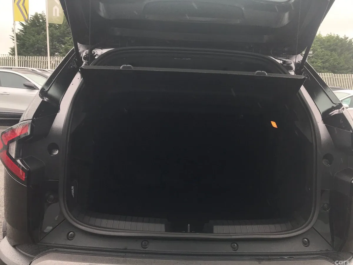Dacia Duster SUV, Petrol Hybrid, 2026, Black