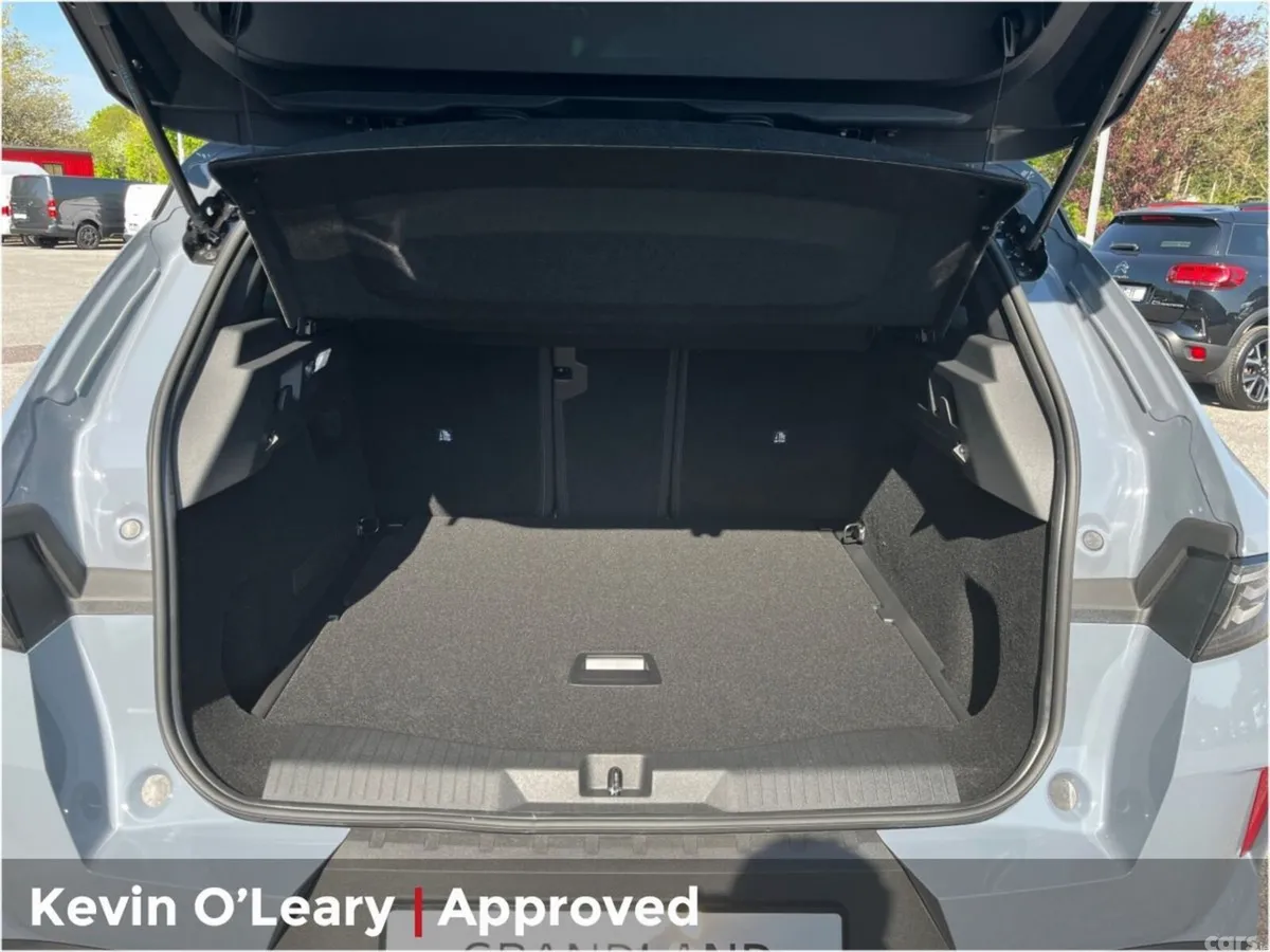 Opel Grandland SUV, Electric, 2026, Grey