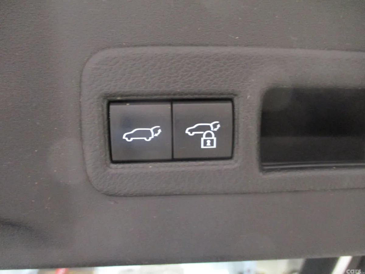 Subaru Solterra SUV, Electric, 2023, White