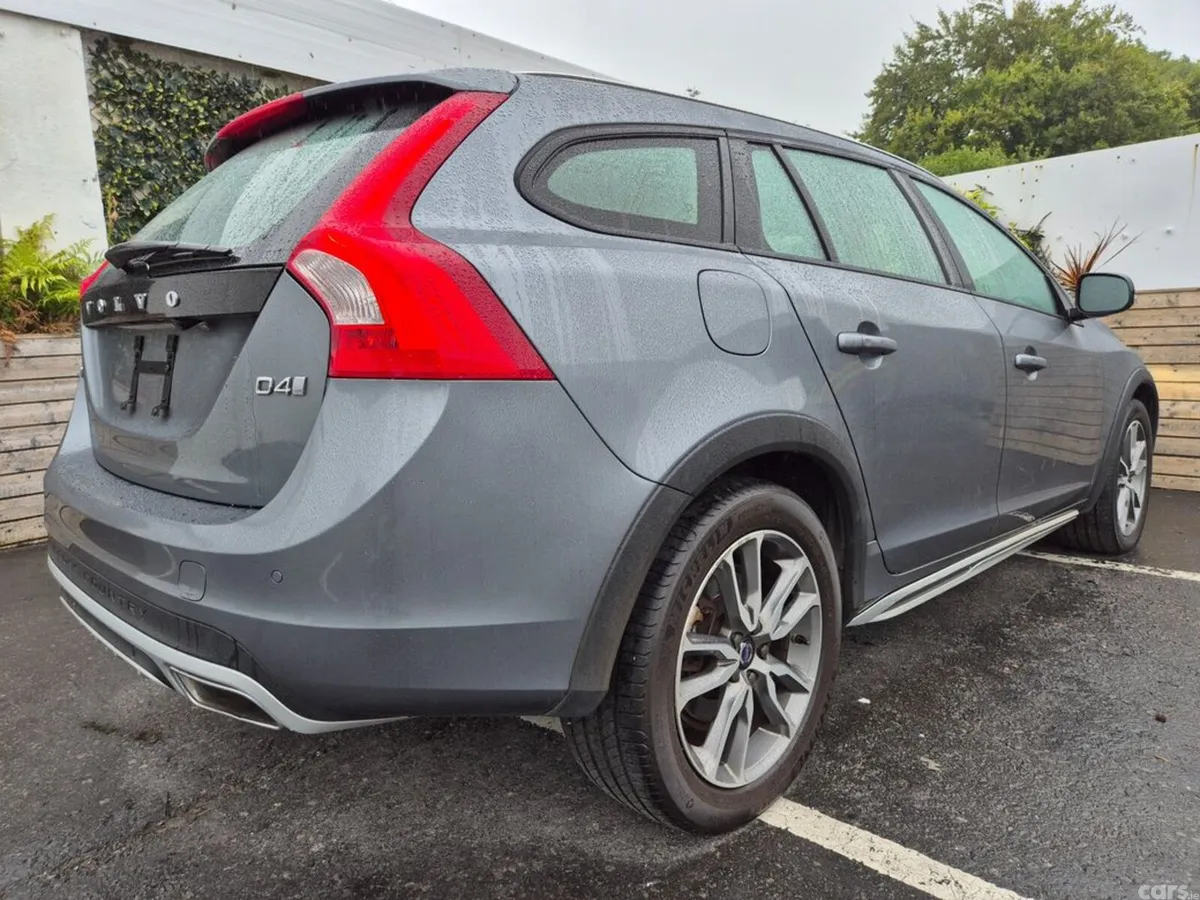 Volvo V60 Estate, Diesel, 2017, Grey