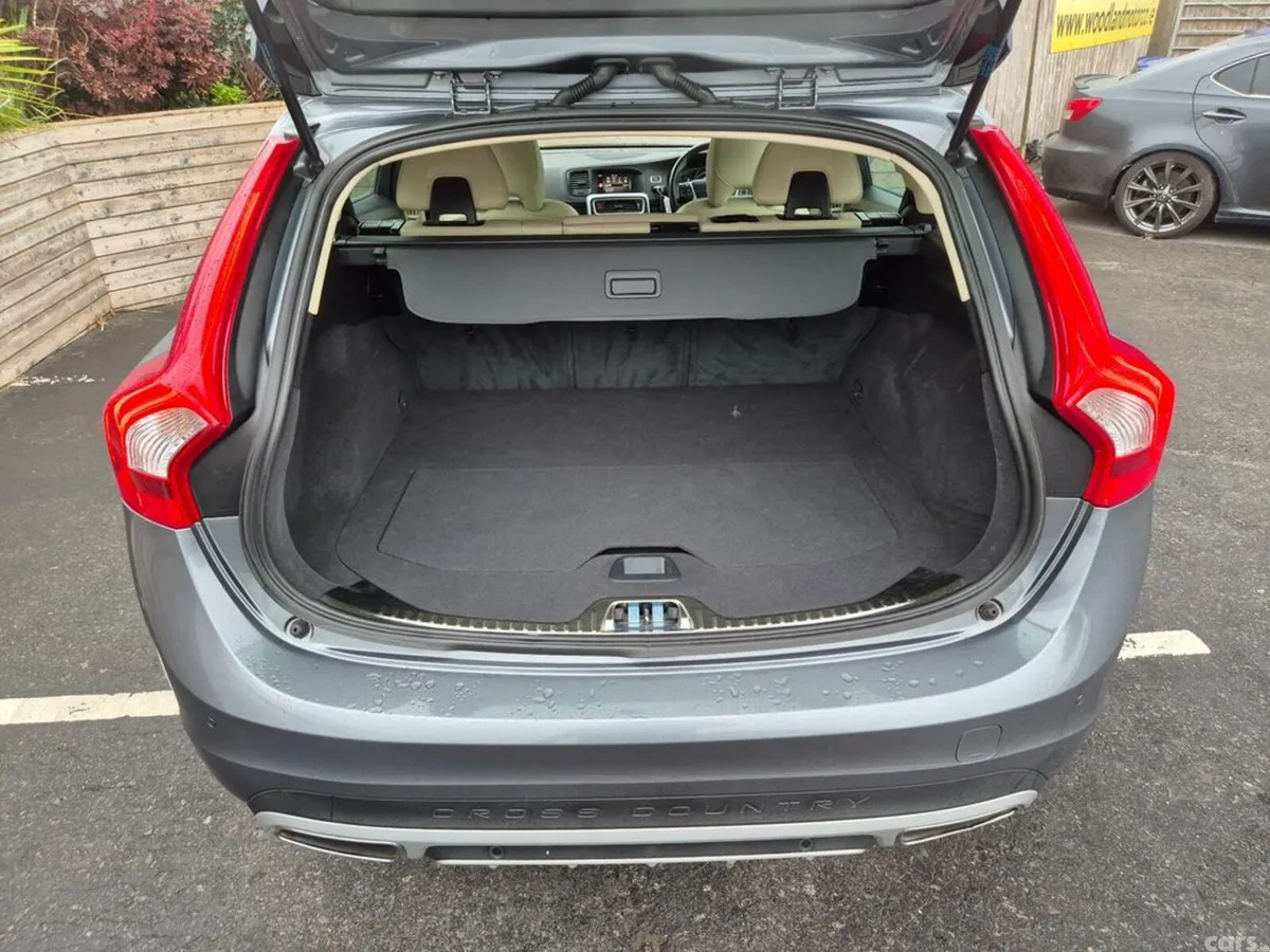 Volvo V60 Estate, Diesel, 2017, Grey