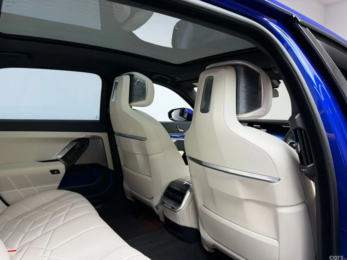 BMW 7-Series Saloon, Petrol Plug-in Hybrid, 2024, Blue