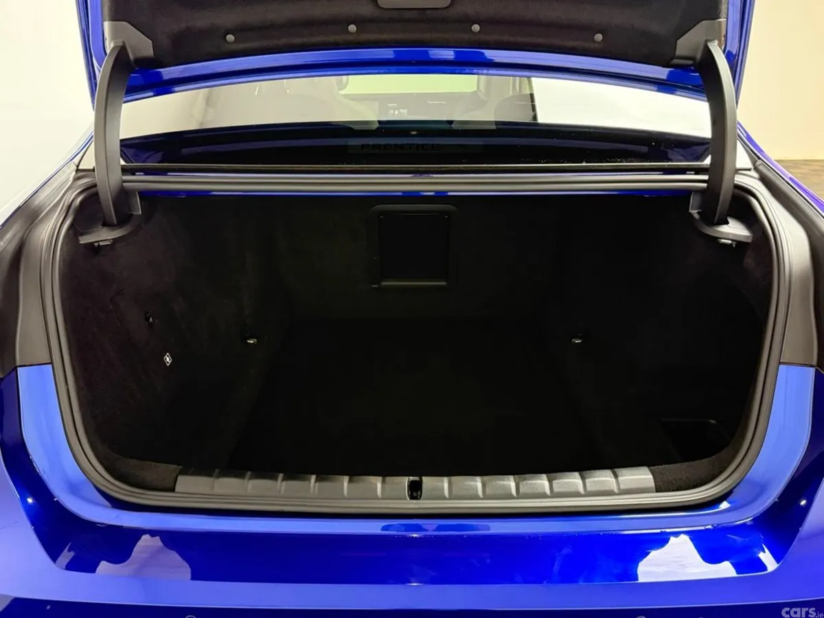 BMW 7-Series Saloon, Petrol Plug-in Hybrid, 2024, Blue