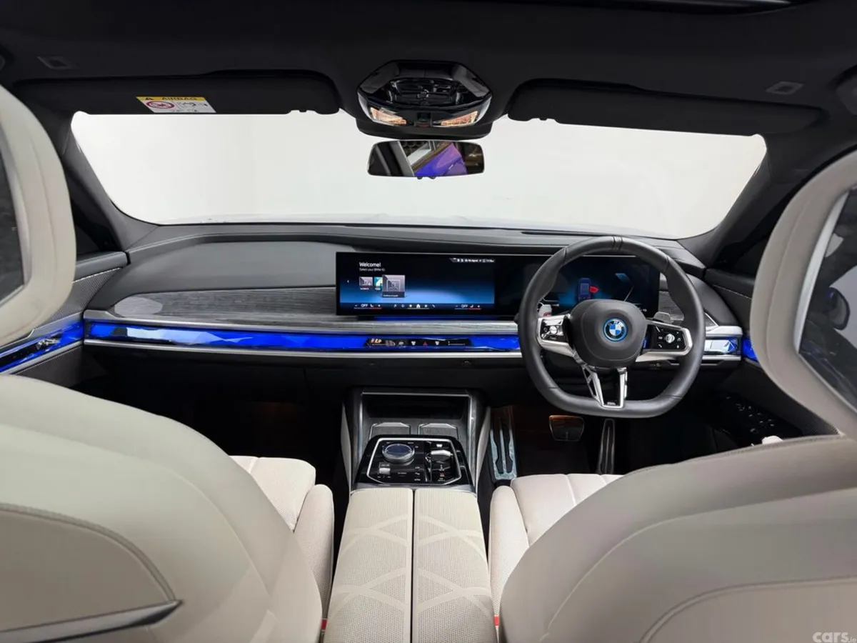 BMW 7-Series Saloon, Petrol Plug-in Hybrid, 2024, Blue