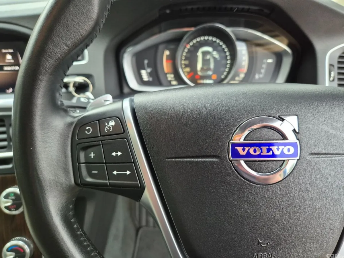 Volvo V60 Estate, Diesel, 2017, Grey