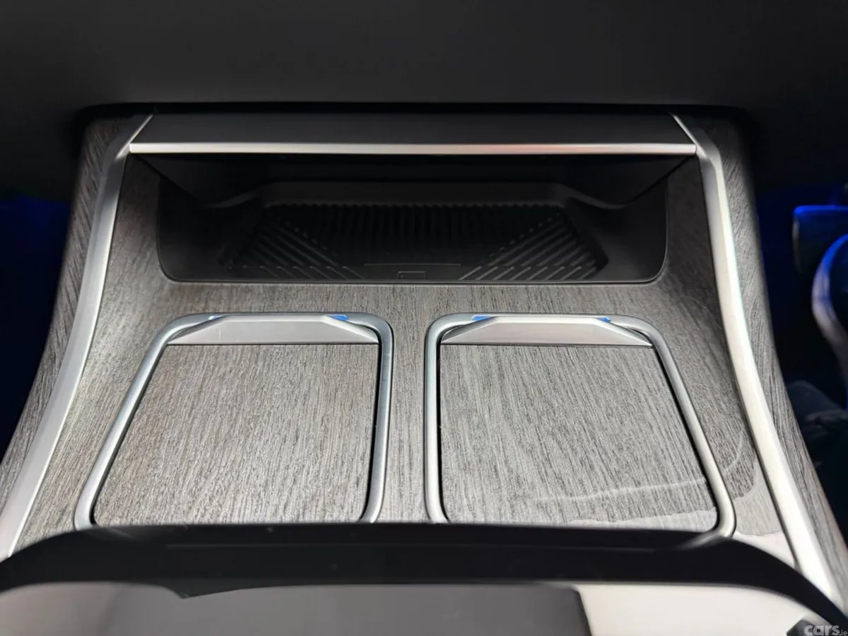 BMW 7-Series Saloon, Petrol Plug-in Hybrid, 2024, Blue