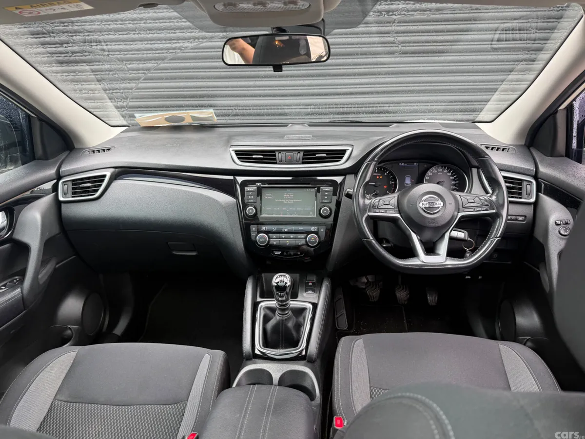 Nissan Qashqai MPV, Diesel, 2020, White