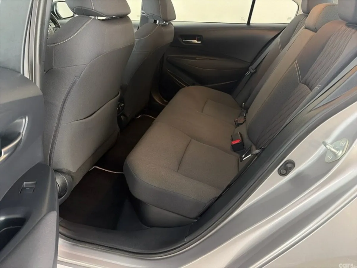 Toyota Corolla Saloon, Petrol Hybrid, 2021, Grey