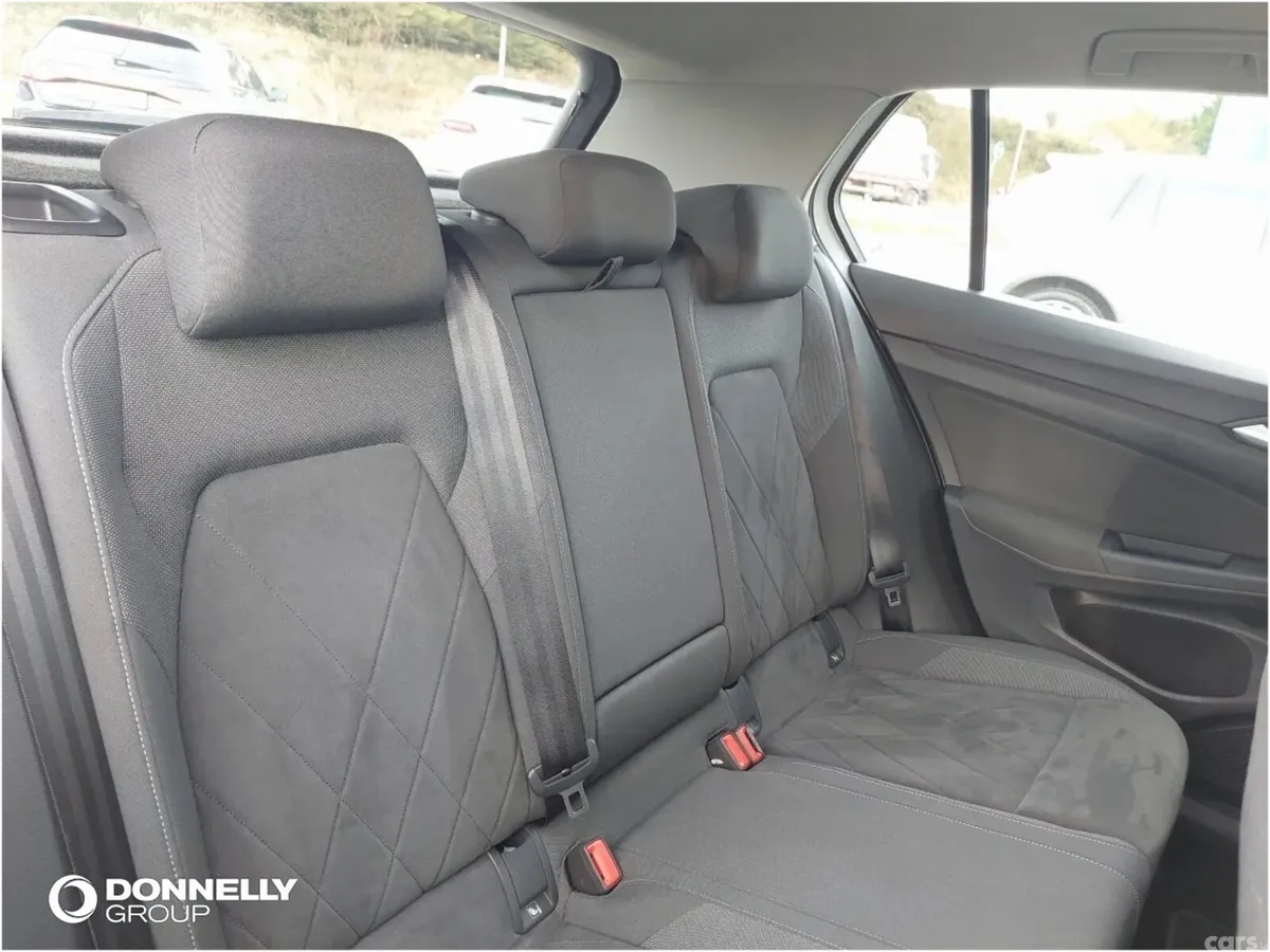 Volkswagen Golf Hatchback, Diesel, 2021, White
