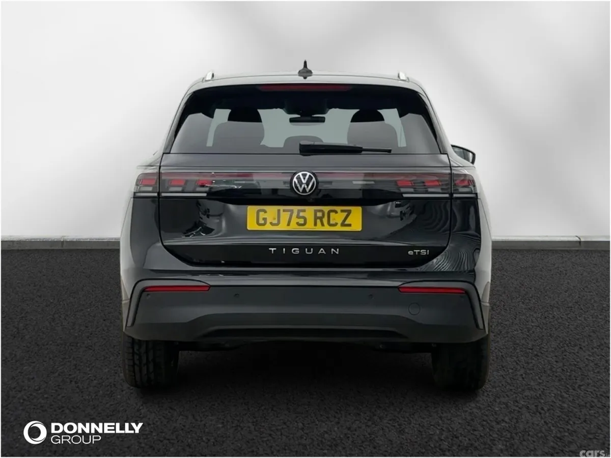 Volkswagen Tiguan Estate, Petrol, 2025, Black