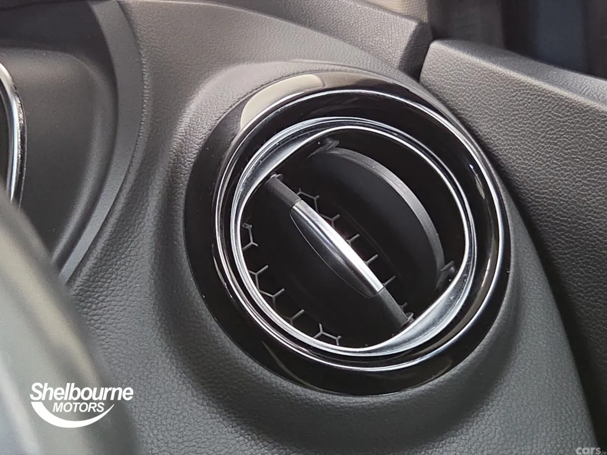 Renault Captur Hatchback, Petrol, 2019, Blue