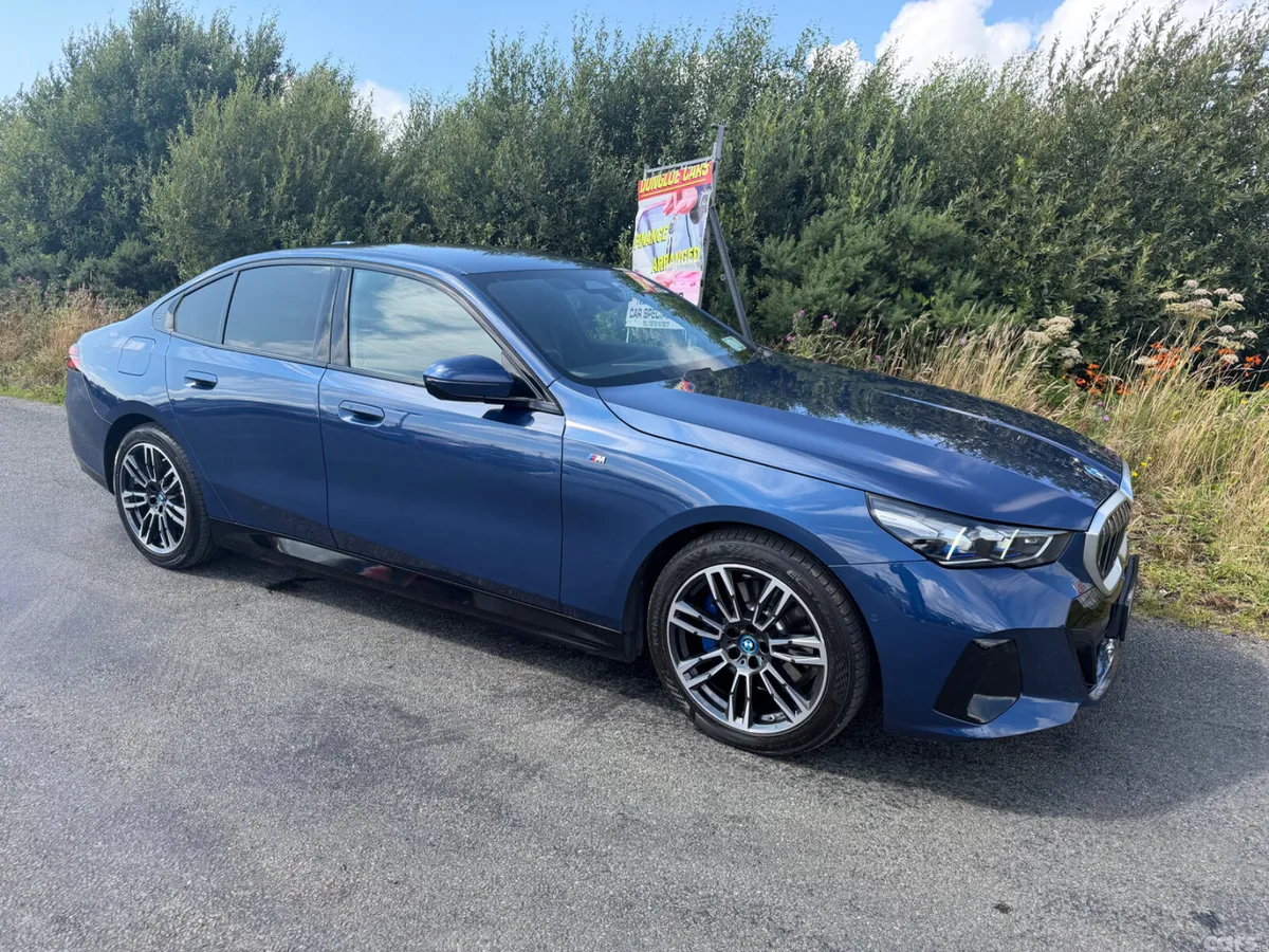 BMW 5-Series Saloon, Petrol Plug-in Hybrid, 2025, Blue