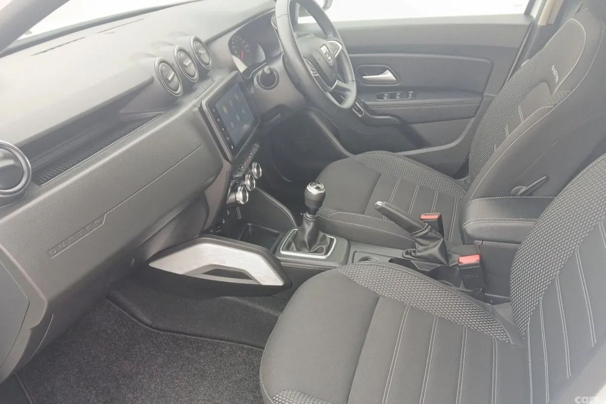 Dacia Duster SUV, Petrol, 2022, White