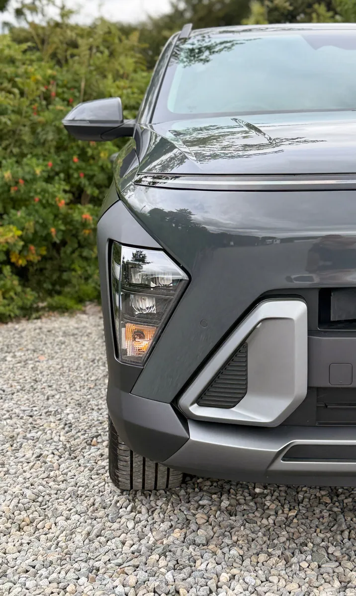 Hyundai KONA MPV, Petrol, 2025, Grey