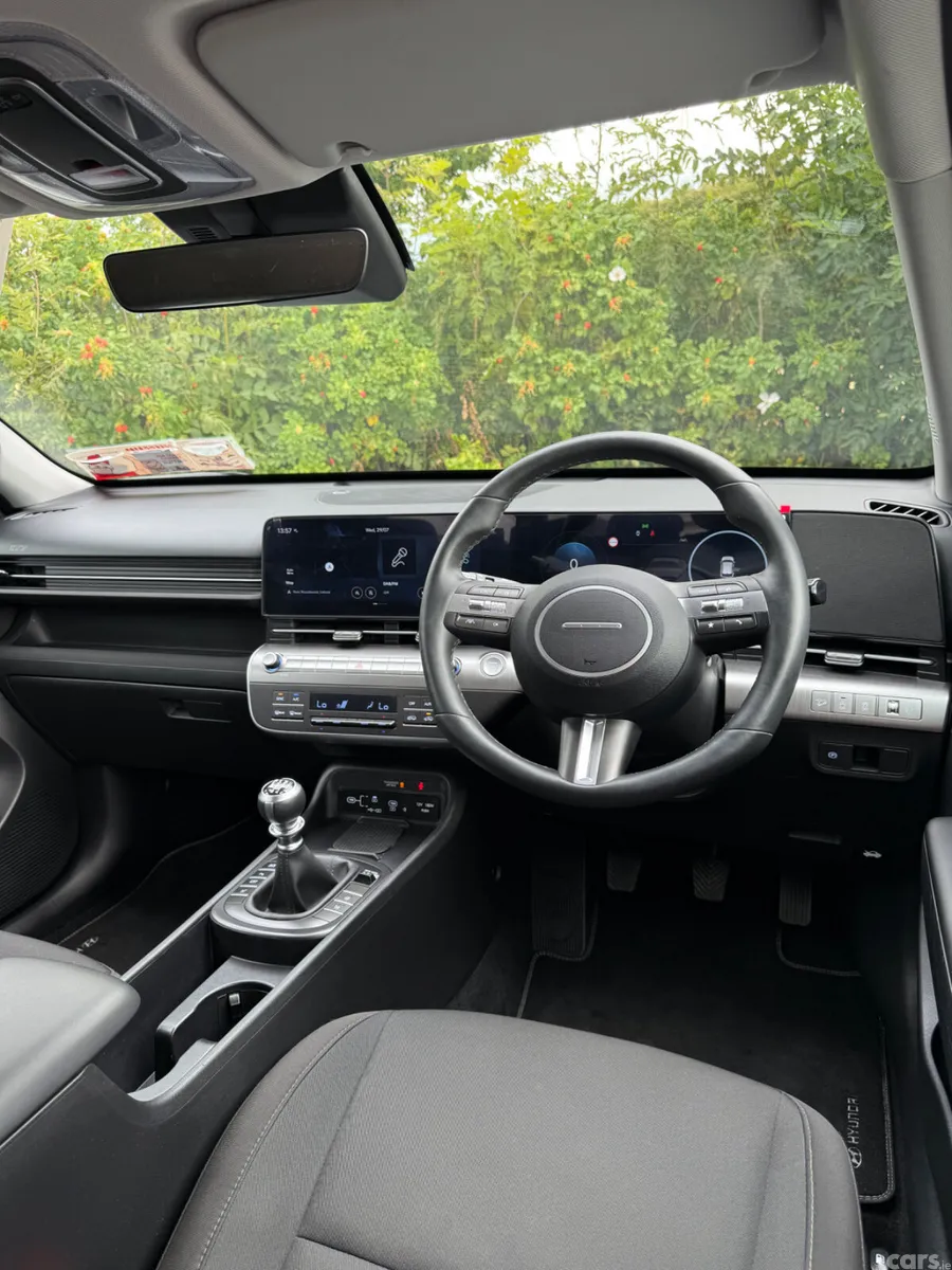 Hyundai KONA MPV, Petrol, 2025, Grey