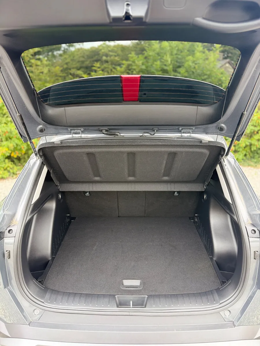 Hyundai KONA MPV, Petrol, 2025, Grey