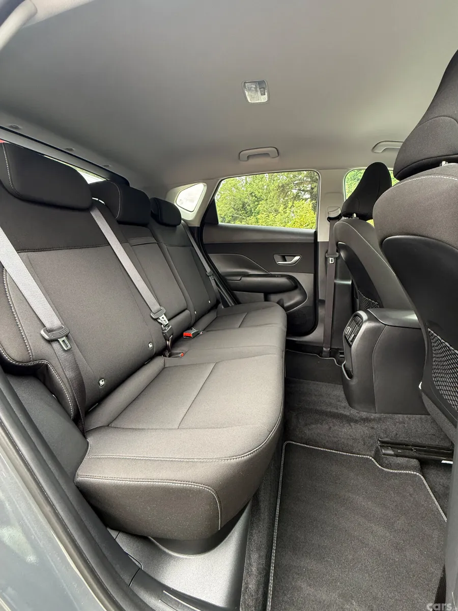 Hyundai KONA MPV, Petrol, 2025, Grey