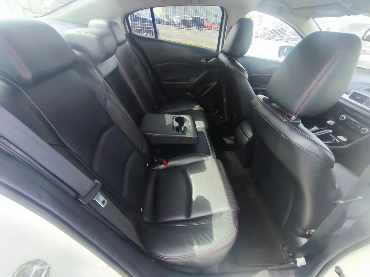 Mazda Mazda3 Saloon, Diesel, 2015, White