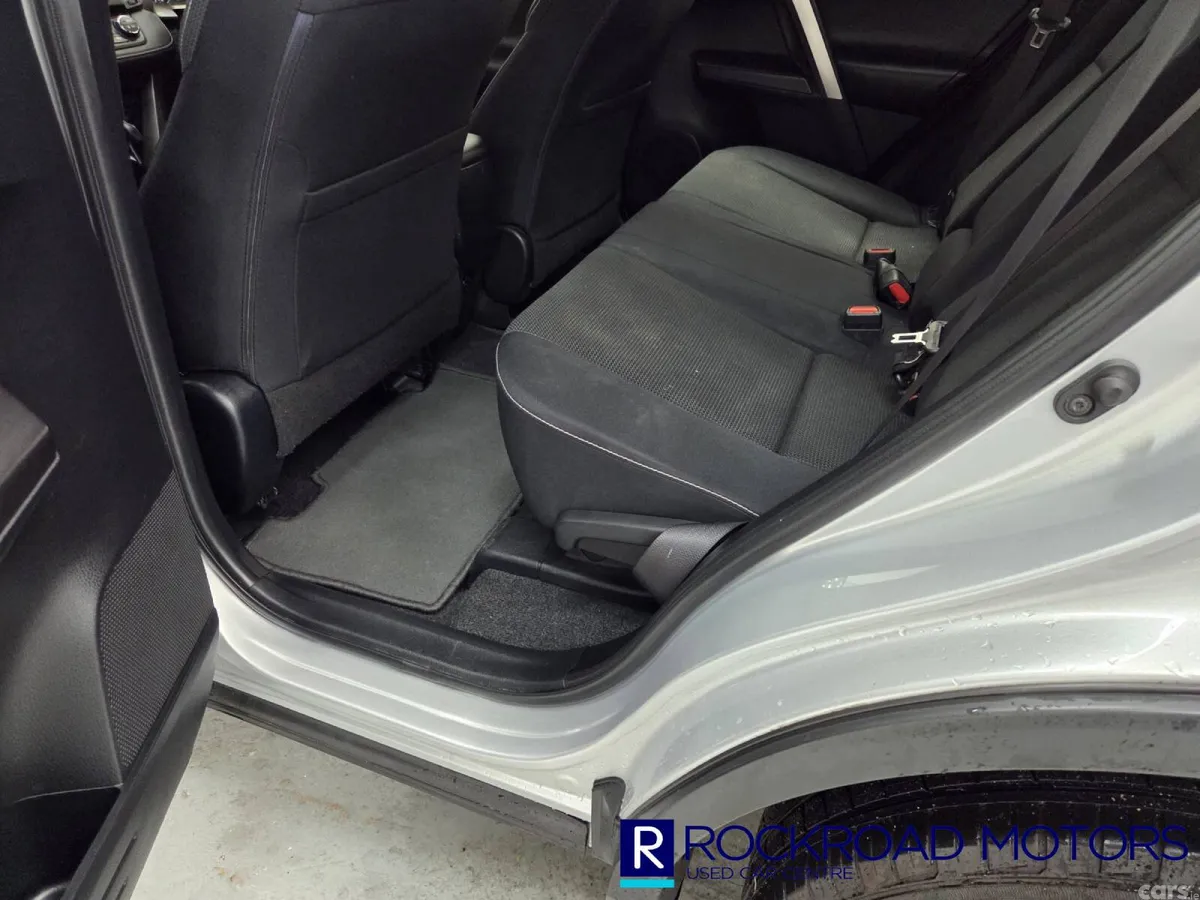 Toyota RAV4 SUV, Diesel, 2016, Silver