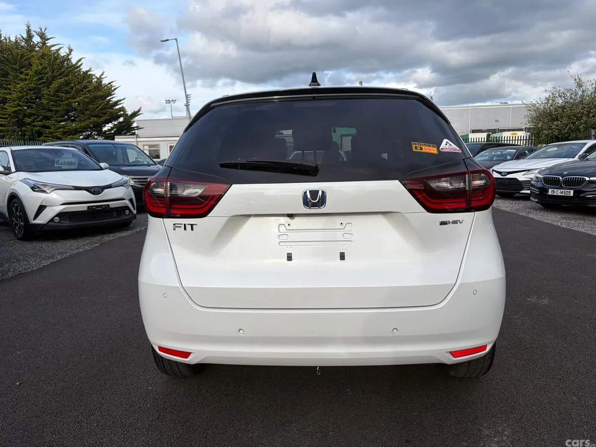 Honda Fit Hatchback, Petrol Hybrid, 2021, White