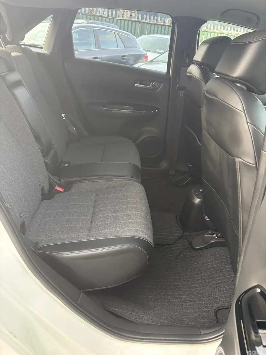 Honda Fit Hatchback, Petrol Hybrid, 2021, White