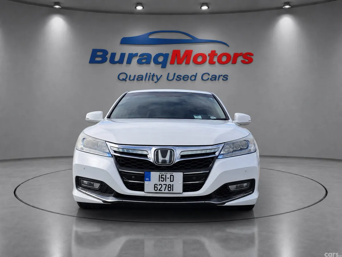 Honda Accord Saloon, Petrol Hybrid, 2015, White