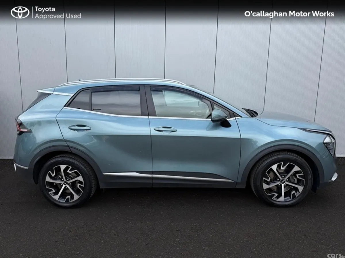 Kia Sportage MPV, Diesel, 2024, Grey