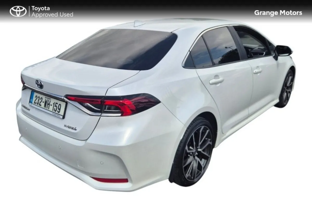 Toyota Corolla Saloon, Petrol Hybrid, 2023, White