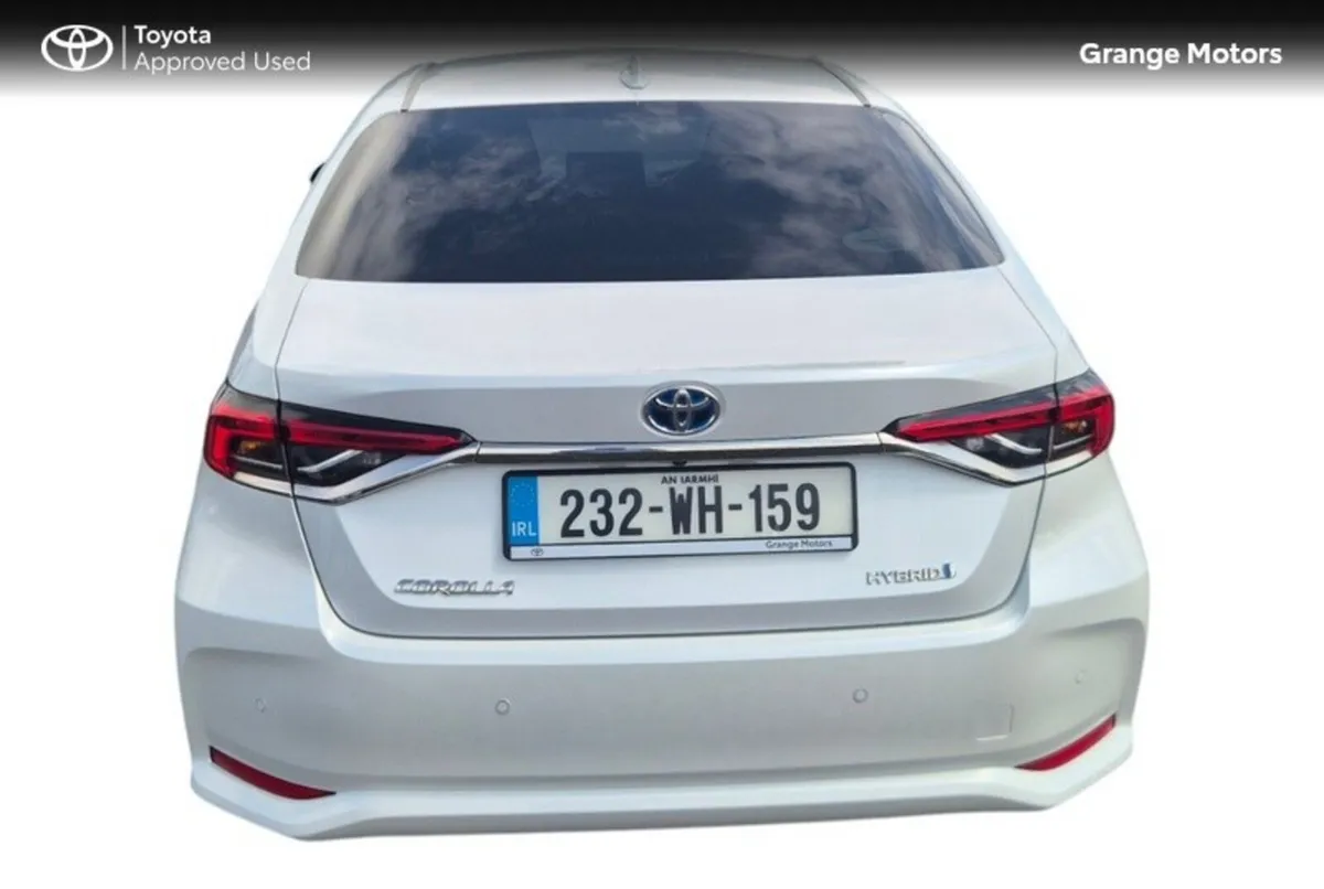 Toyota Corolla Saloon, Petrol Hybrid, 2023, White