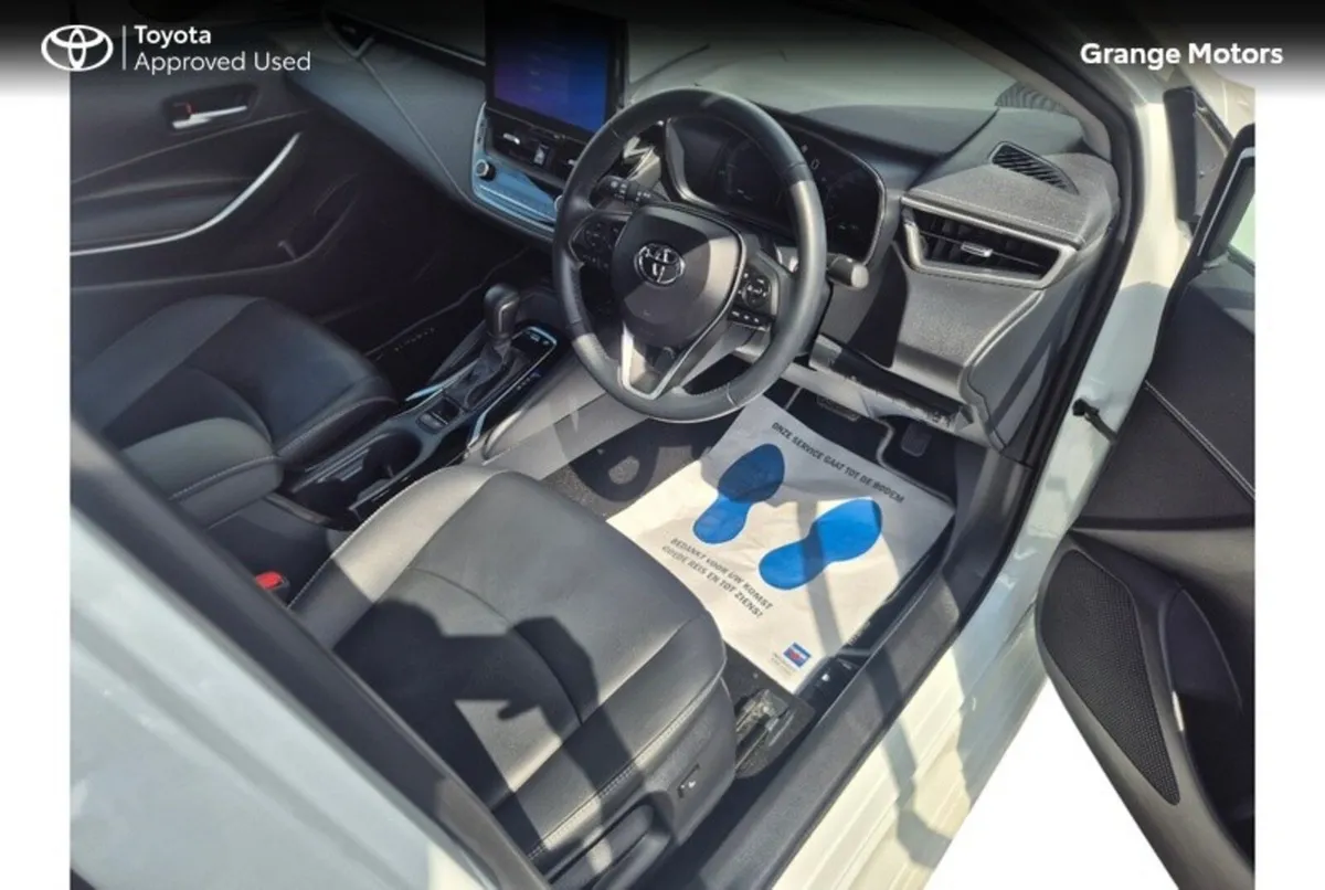 Toyota Corolla Saloon, Petrol Hybrid, 2023, White