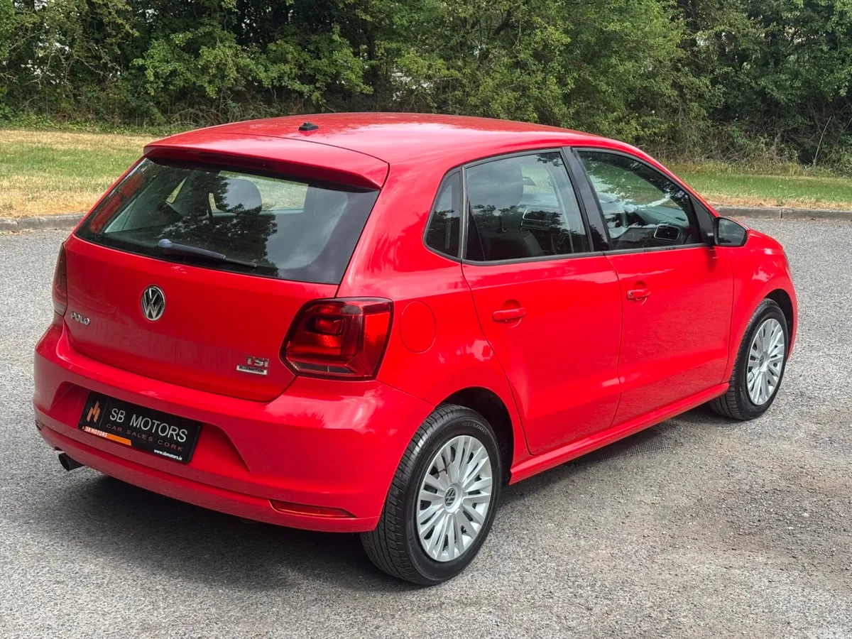 Volkswagen Polo Hatchback, Petrol, 2017, Red