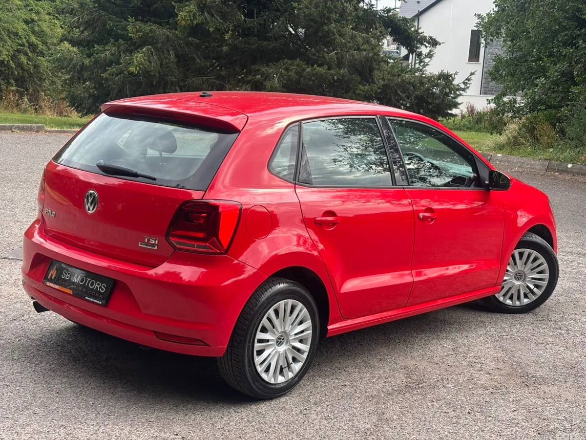 Volkswagen Polo Hatchback, Petrol, 2017, Red