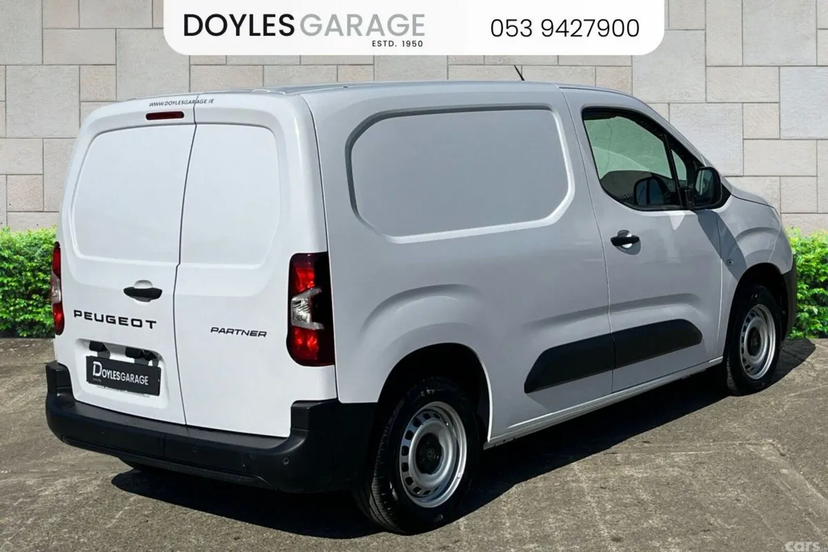Peugeot Partner MPV, Diesel, 2024, White
