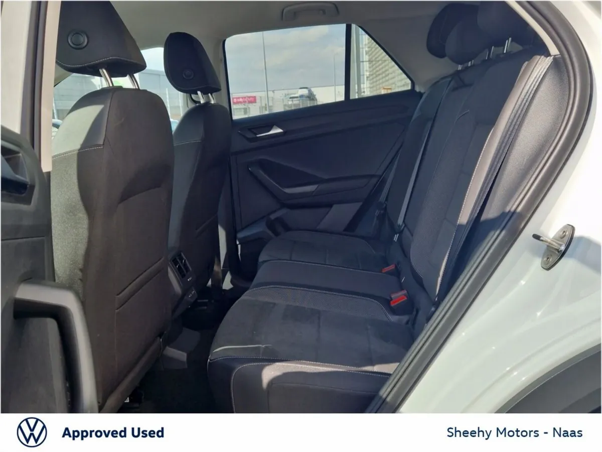 Volkswagen T-Roc SUV, Petrol, 2023, White