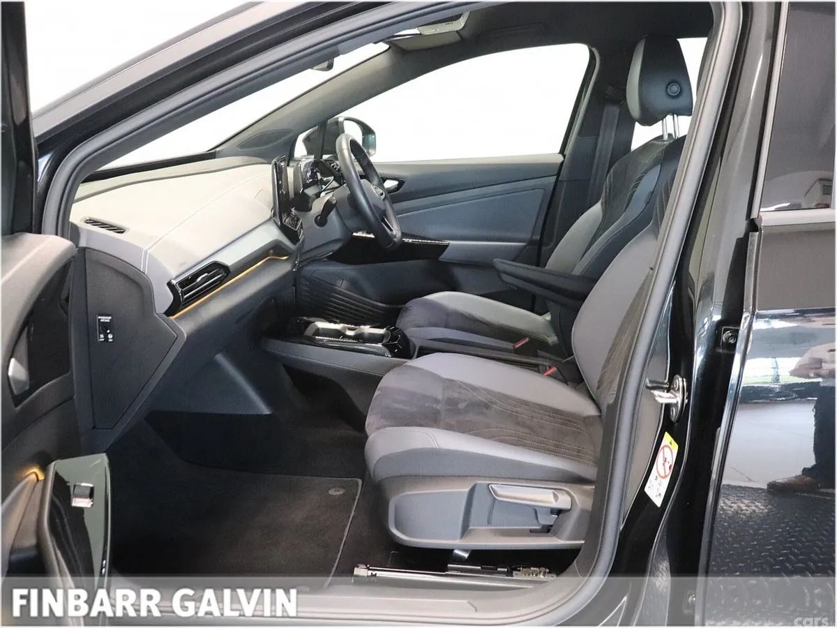 Volkswagen ID.4 Estate, Electric, 2023, Black