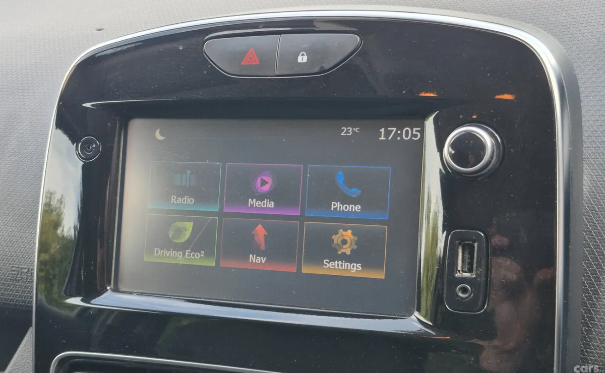 Renault Clio Hatchback, Diesel, 2018, Black