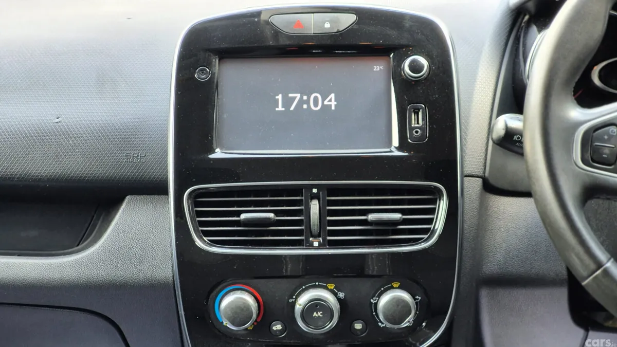 Renault Clio Hatchback, Diesel, 2018, Black