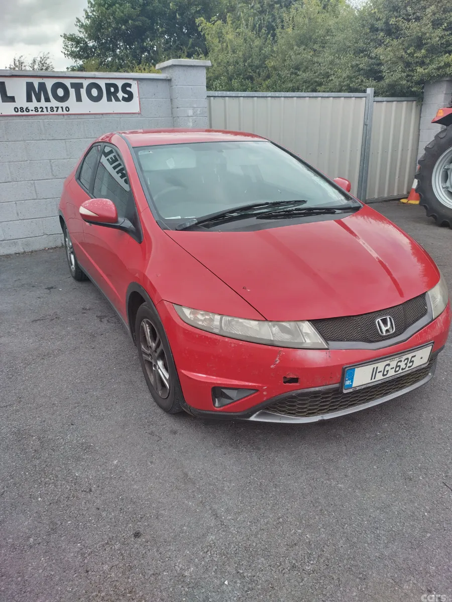 Honda Civic Hatchback, Petrol, 2011, Red
