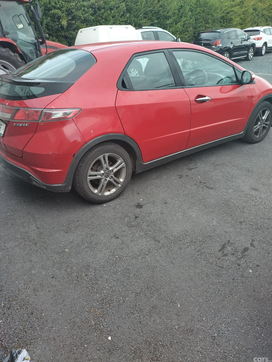 Honda Civic Hatchback, Petrol, 2011, Red