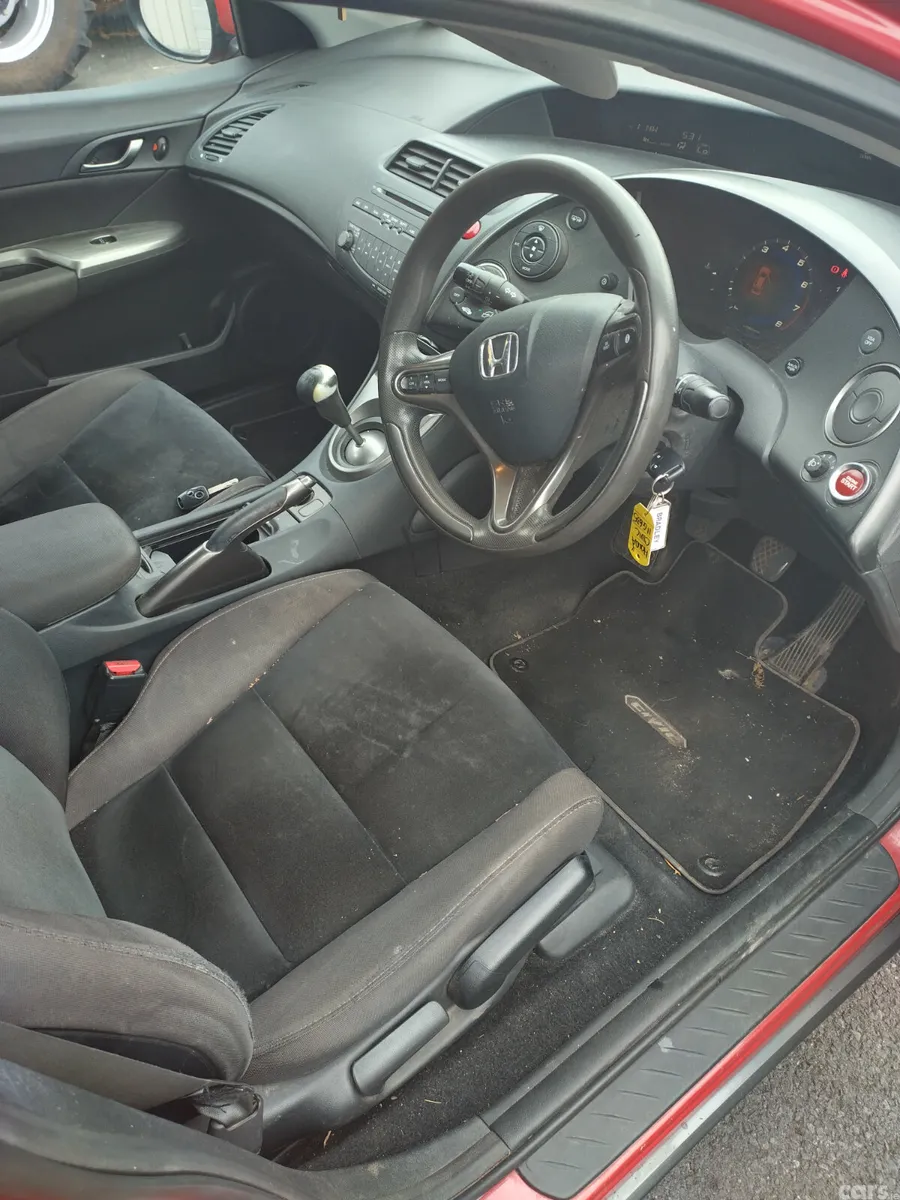 Honda Civic Hatchback, Petrol, 2011, Red