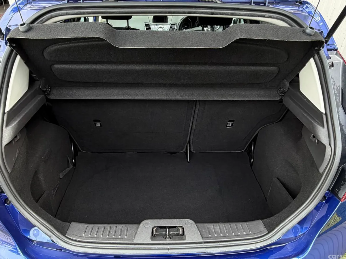 Ford Fiesta Hatchback, Petrol, 2015, Blue