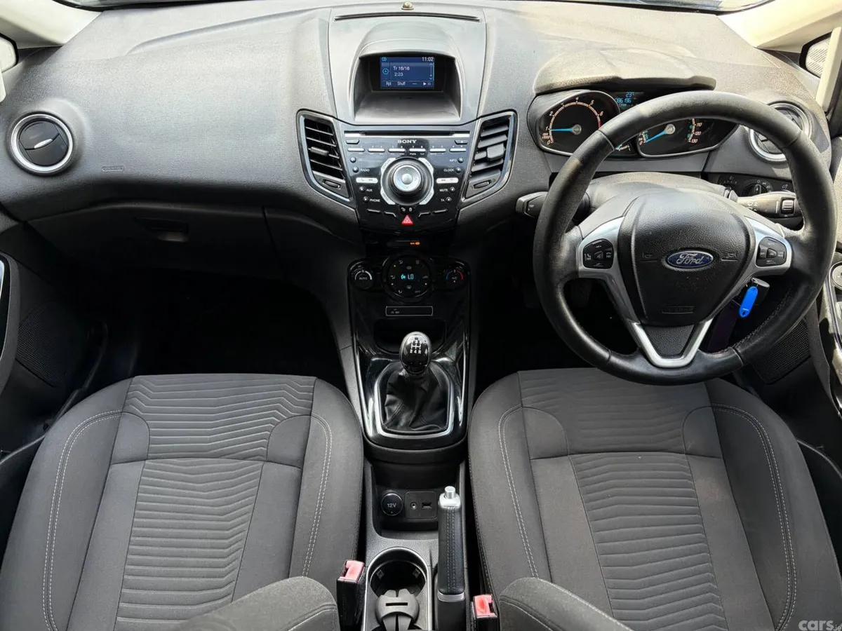 Ford Fiesta Hatchback, Petrol, 2015, Blue