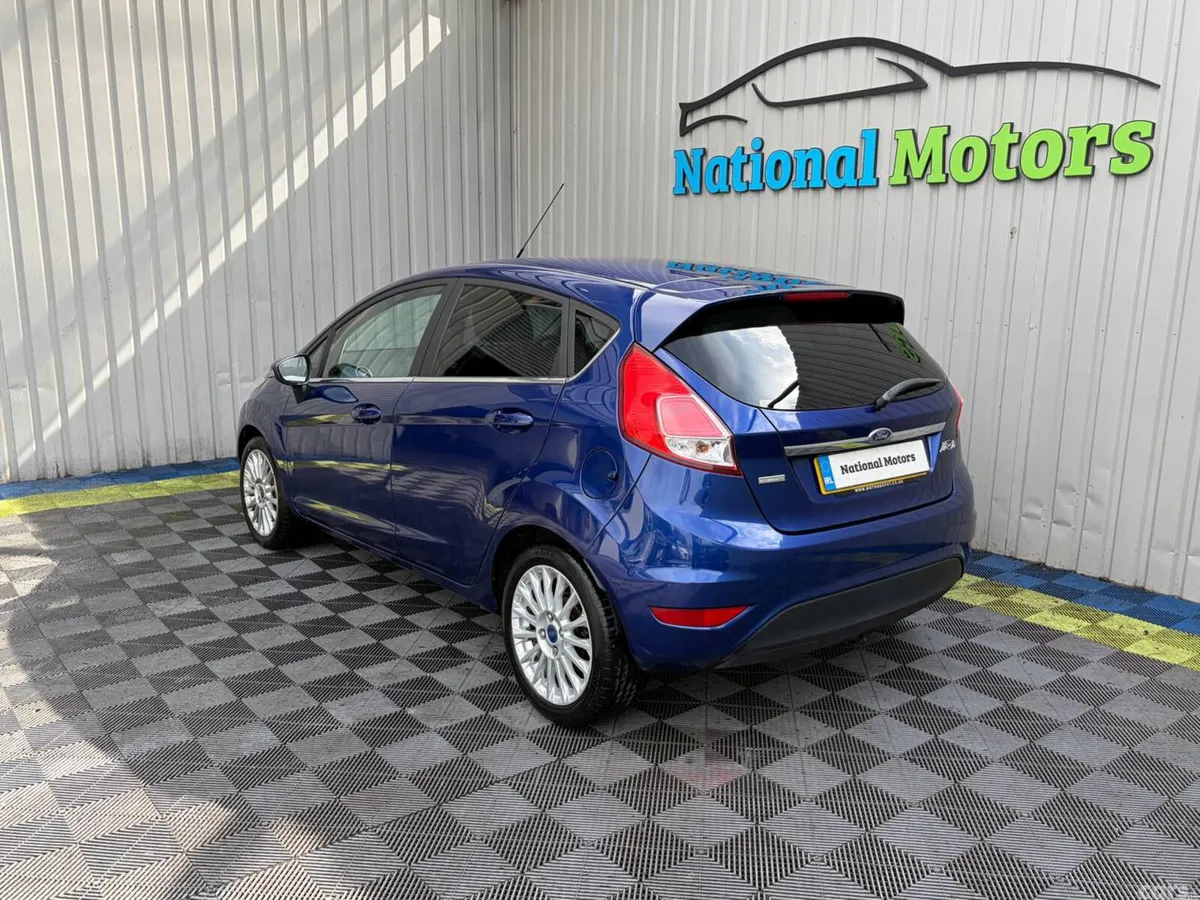 Ford Fiesta Hatchback, Petrol, 2015, Blue