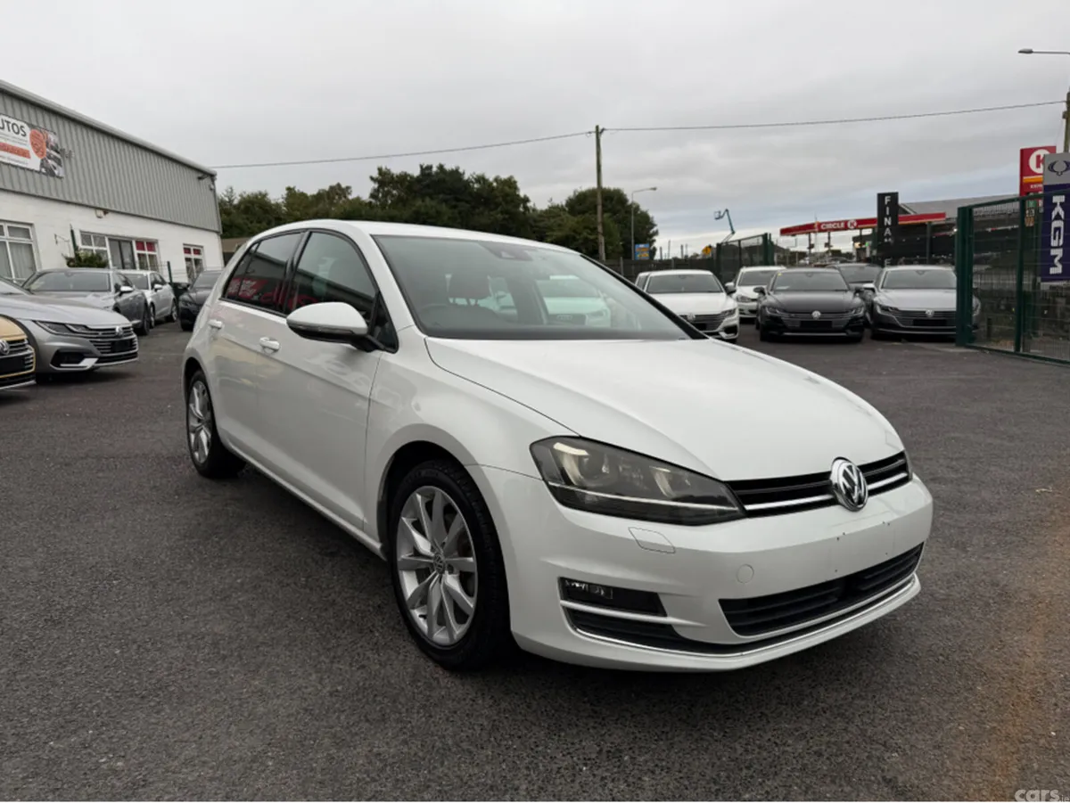 Volkswagen Golf Hatchback, Petrol, 2016, White